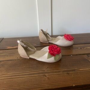 Joyfolie Hailey Flat